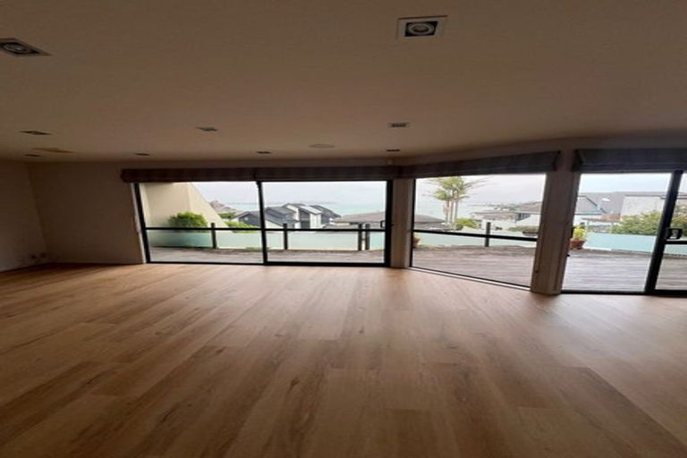 Photo of property in 1/15a Takutai Avenue, Bucklands Beach, Auckland, 2012