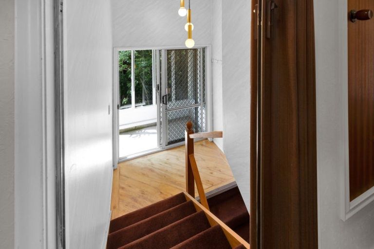 Photo of property in 11-13 Miro Street, Merrilands, New Plymouth, 4312