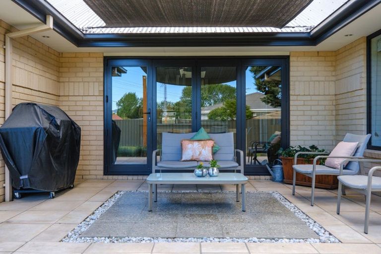 Photo of property in 1 Kennedy Street, Geraldine, 7930