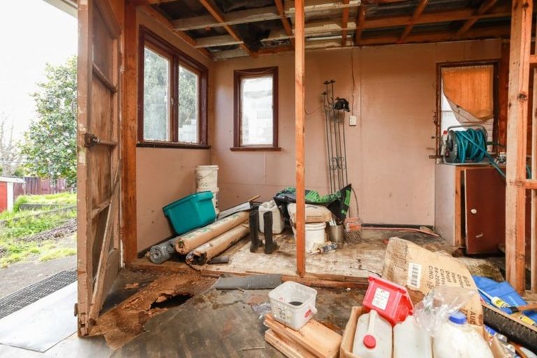 Photo of property in 35 Huia Avenue, Forest Lake, Hamilton, 3200