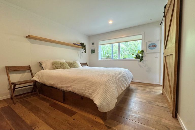 Photo of property in 977 Makara Road, Makara Beach, Karori, 6972