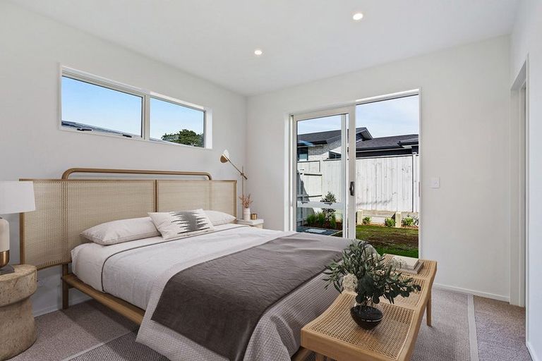 Photo of property in 77 Pepene Avenue, Takanini, Auckland, 2112