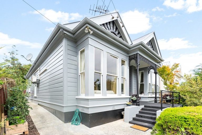 Photo of property in 17 Gamma Street, Belleknowes, Dunedin, 9011