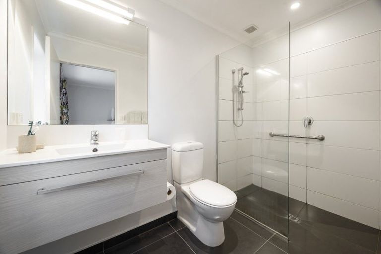 Photo of property in 46 Hamon Place, Pukehangi, Rotorua, 3015