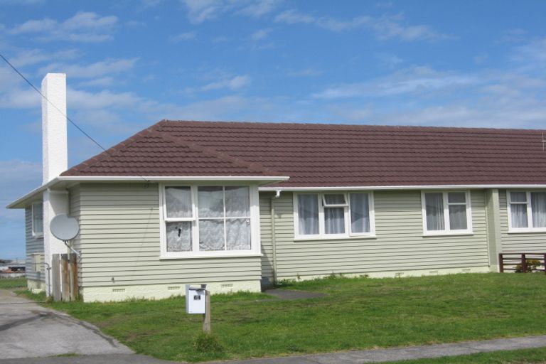 Photo of property in 66 Matipo Street, Castlecliff, Whanganui, 4501