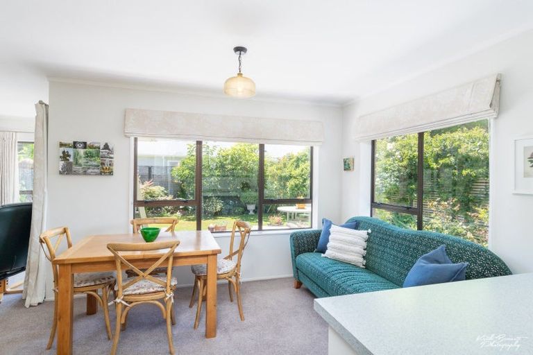 Photo of property in 2b Terminus Street, Silverstream, Upper Hutt, 5019