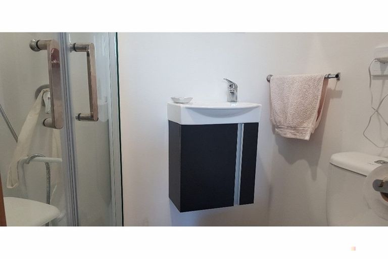 Photo of property in 19 Timaru Road, Waimate, 7924