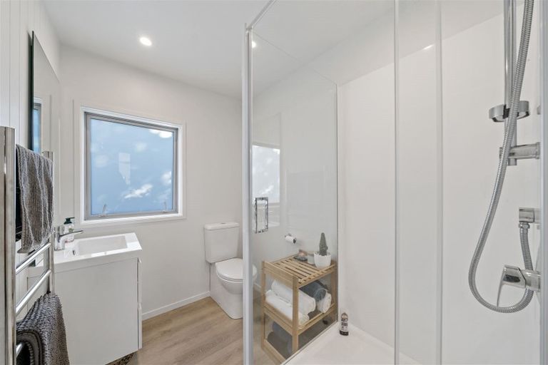 Photo of property in 1/5 Brown Street, Hauraki, Auckland, 0622