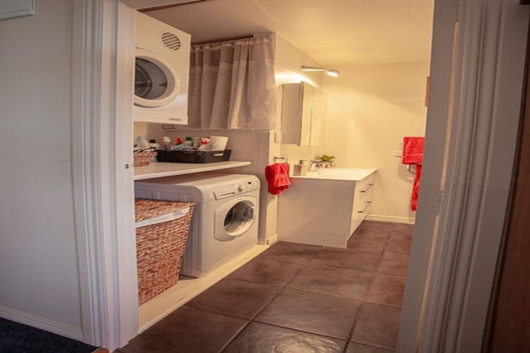 Photo of property in 6 Battiscombe Terrace, Waitara, 4320