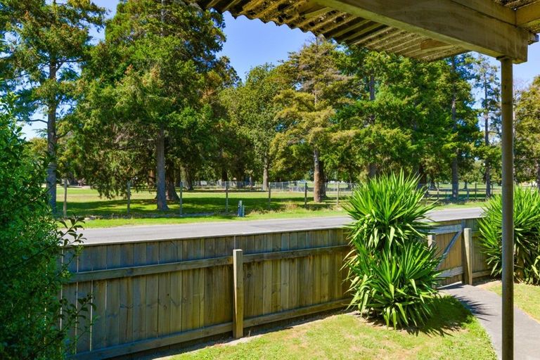 Photo of property in 2/201 Kenilworth Road, Mayfair, Hastings, 4122