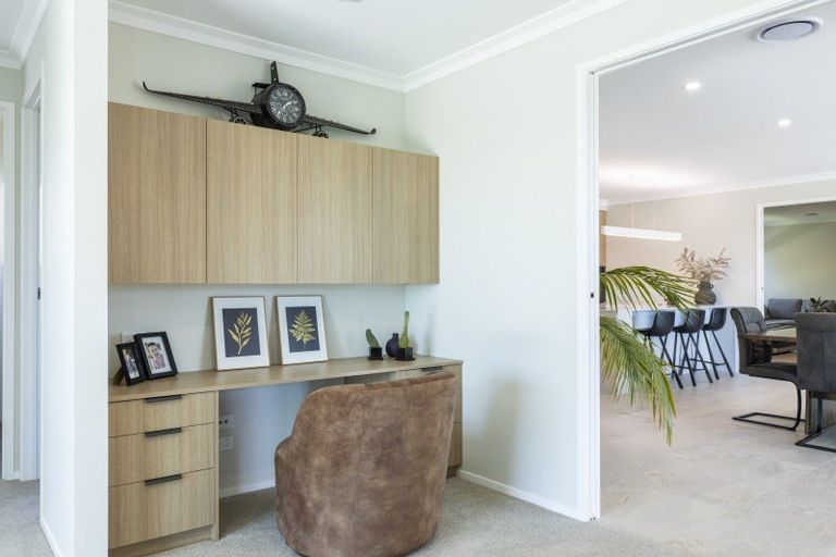 Photo of property in 51 Fernbrook Drive, Hurworth, New Plymouth, 4310