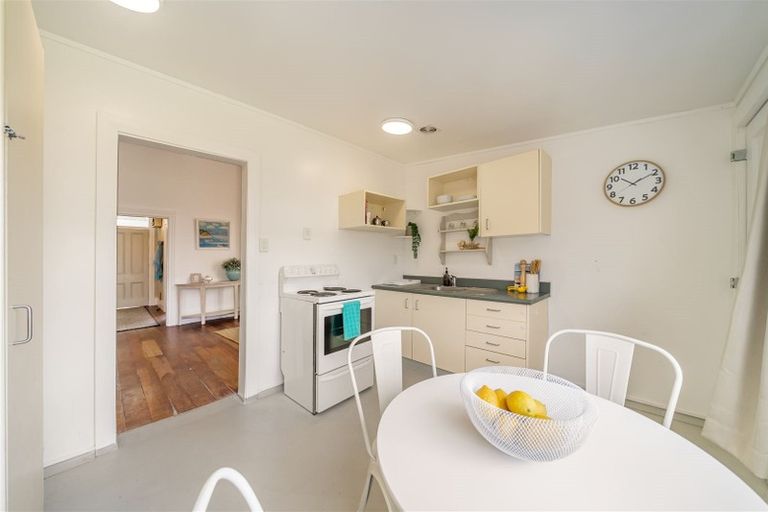 Photo of property in 11 Richmond Street, Petone, Lower Hutt, 5012