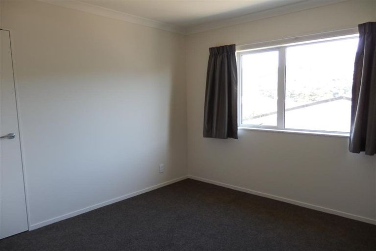 Photo of property in 54a Ranui Terrace, Tawa, Wellington, 5028