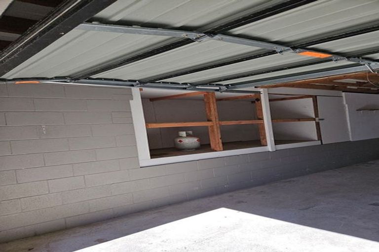 Photo of property in 3/68 Takutai Avenue, Half Moon Bay, Auckland, 2012