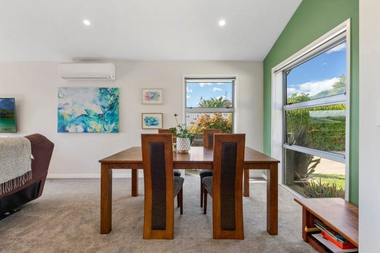 Photo of property in 5 Greenvale Place, Welcome Bay, Tauranga, 3112