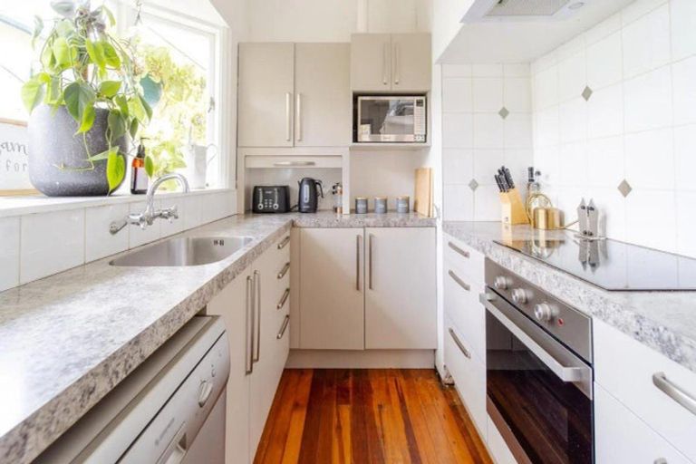 Photo of property in 37 Mowhanau Drive, Kai Iwi, Whanganui, 4574