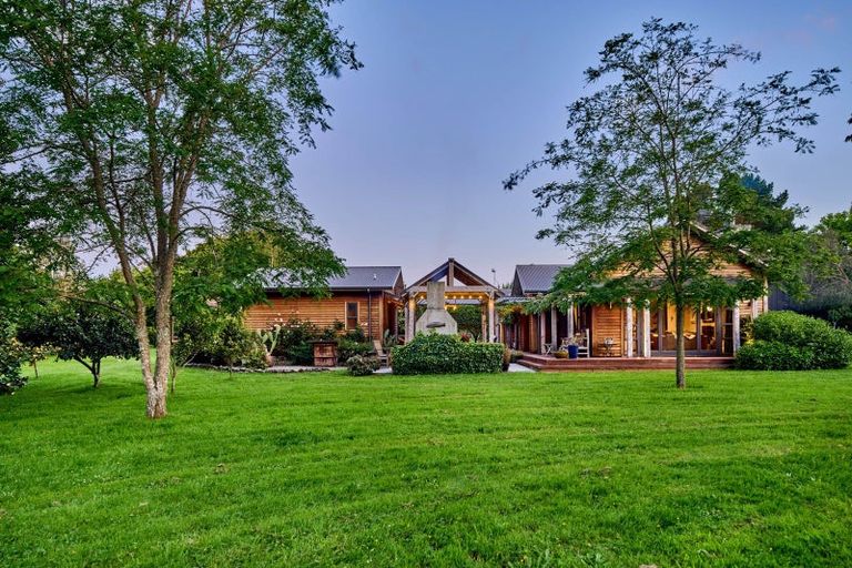 Photo of property in 96 Arcus Road, Te Horo, Otaki, 5582