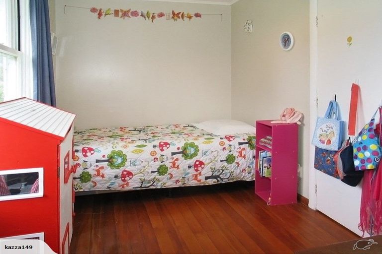 Photo of property in 38 Downes Street, Titahi Bay, Porirua, 5022