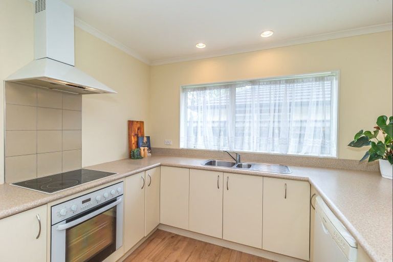 Photo of property in 66a Weraroa Road, Levin, 5510