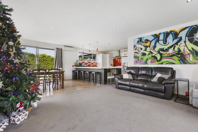 Photo of property in 10 Rifleman Street, Albert Town, Wanaka, 9305