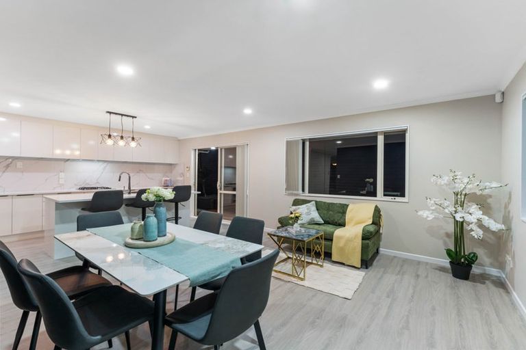 Photo of property in 24 Goh Place, Manurewa, Auckland, 2105