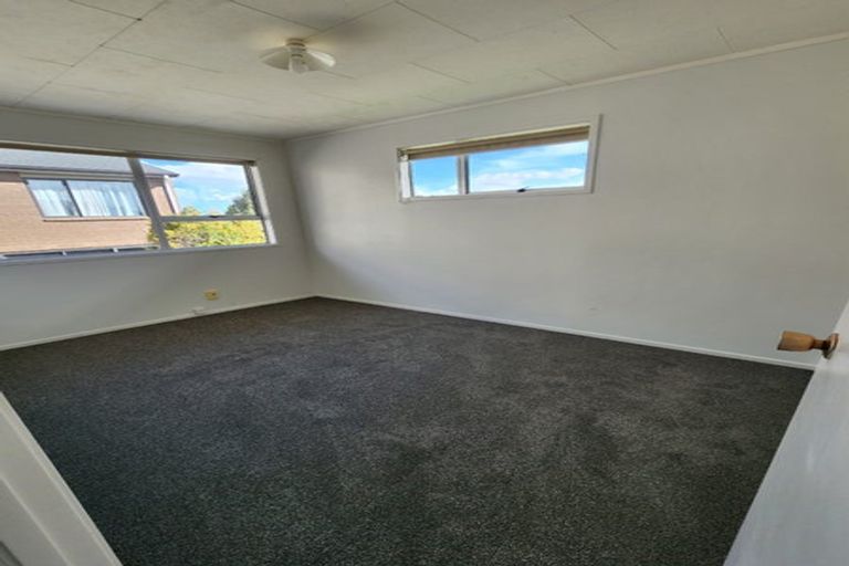 Photo of property in 32 Aberfeldy Avenue, Highland Park, Auckland, 2010