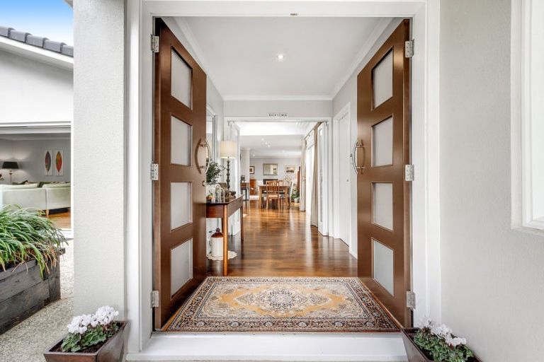 Photo of property in 11 Holly Way, Sunnyhills, Auckland, 2010