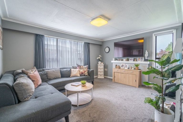 Photo of property in 11 Stephens Street, Waikiwi, Invercargill, 9810