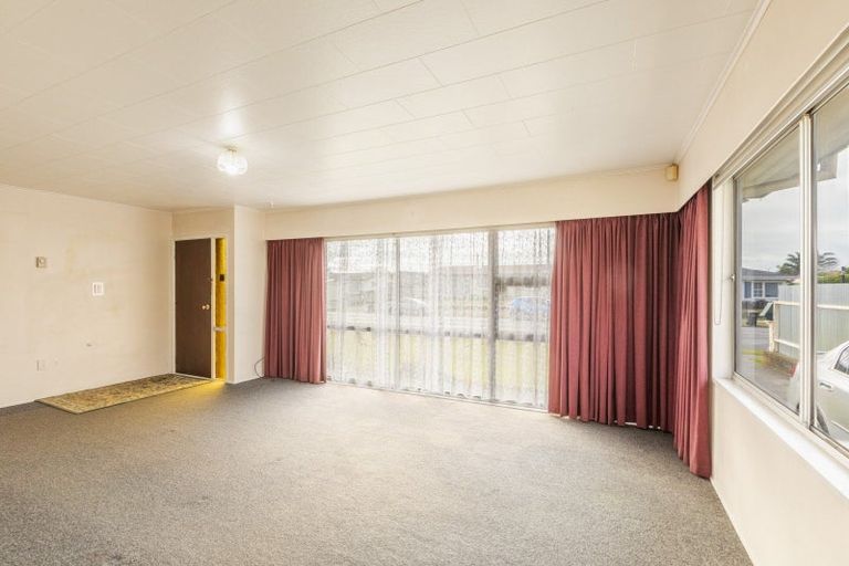 Photo of property in 9 Coventry Avenue, Tamatea, Napier, 4112