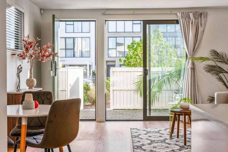 Photo of property in 117 Tarapuka Road, Westgate, Auckland, 0814
