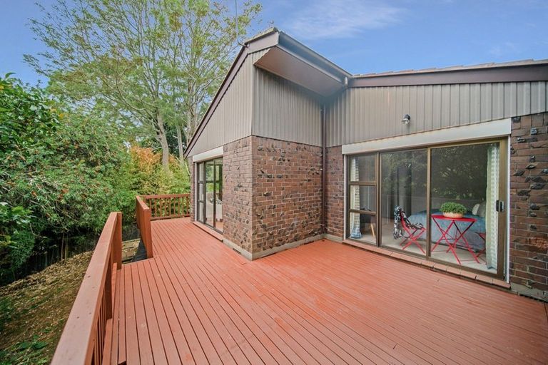 Photo of property in 230c Pakuranga Road, Pakuranga Heights, Auckland, 2010