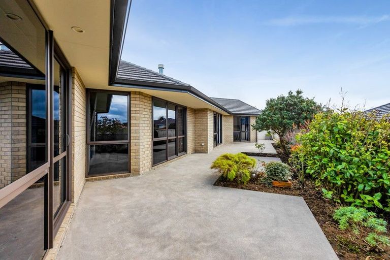 Photo of property in 72 Dillon Drive, Bell Block, New Plymouth, 4312