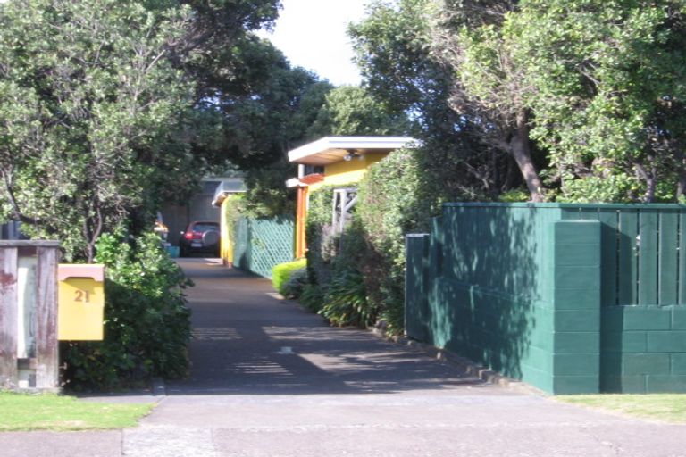 Photo of property in 21 Tireti Road, Titahi Bay, Porirua, 5022