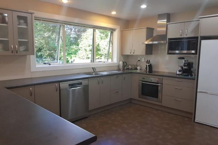 Photo of property in 41 Burnside Crescent, Burnside, Christchurch, 8053