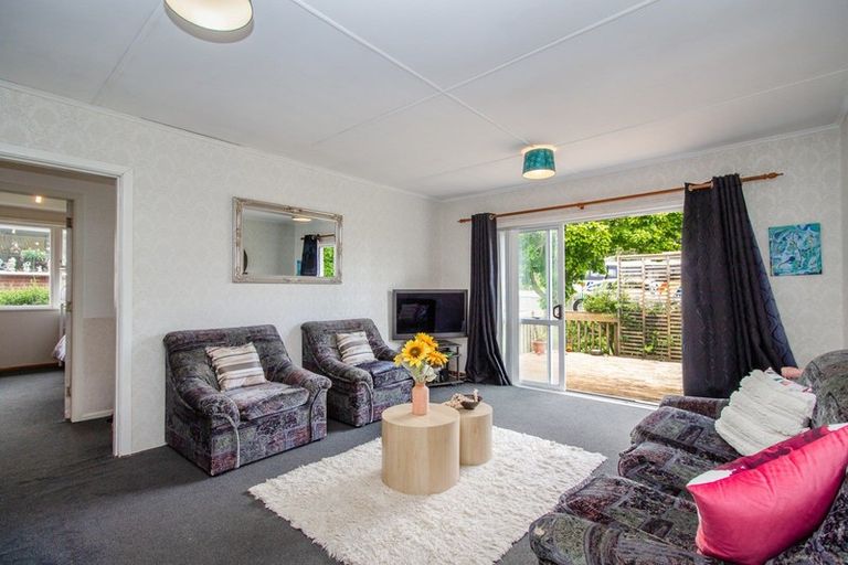 Photo of property in 6 Turner Drive, Western Heights, Rotorua, 3015