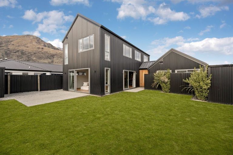 Photo of property in 28 Headley Drive, Lower Shotover, Queenstown, 9304