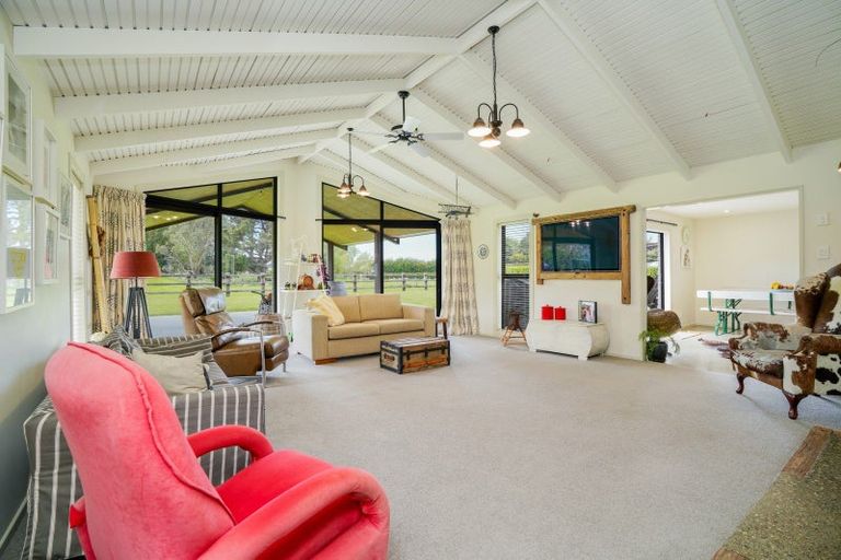 Photo of property in 102 Black Road, Otatara, Invercargill, 9879