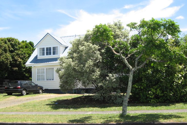 Photo of property in 83 Stevenson Road, Clarks Beach, 2122