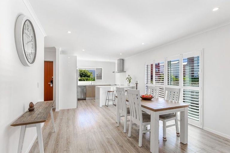 Photo of property in 7 Peihana Road, Hobsonville, Auckland, 0616