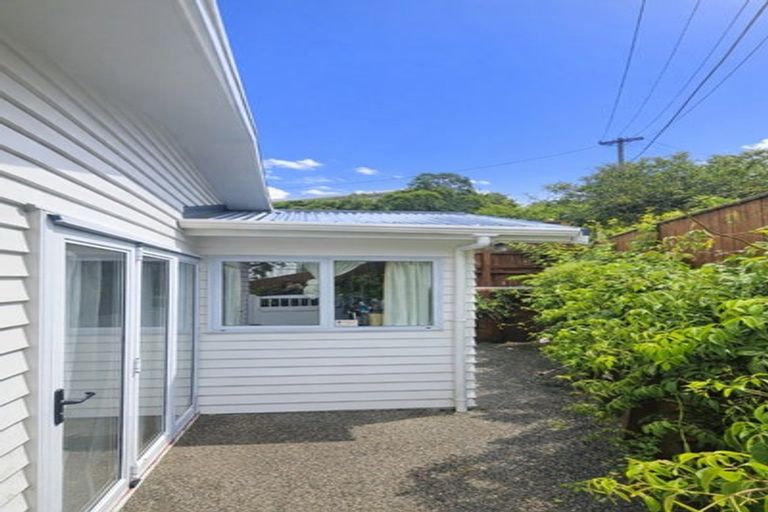 Photo of property in 7a Miramar Road North, Miramar, Wellington, 6022