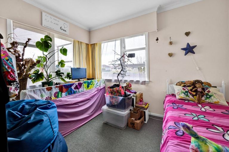 Photo of property in 13 Dixon Avenue, Hawera, 4610