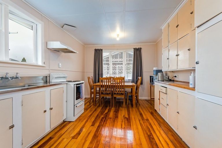 Photo of property in 21 Carlisle Street, Milson, Palmerston North, 4414