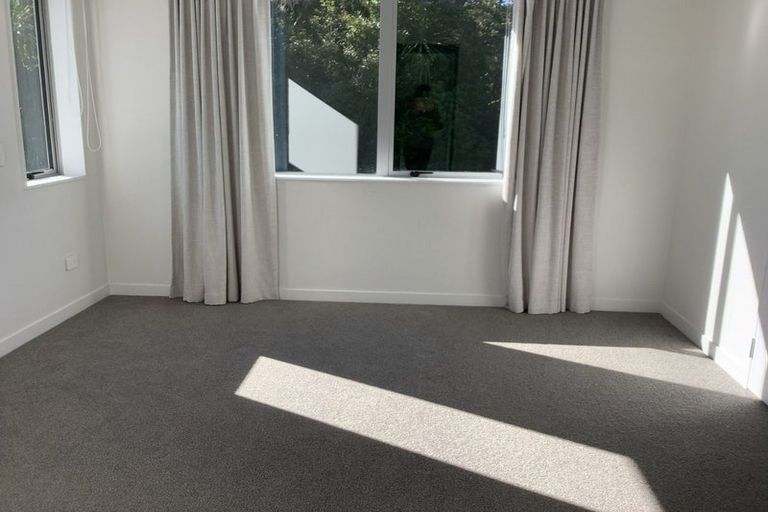 Photo of property in 22c Waipa Street, Birkenhead, Auckland, 0626