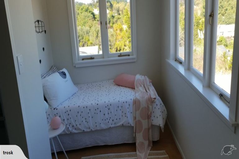 Photo of property in 11 Trosk Place, Waiuku, 2123