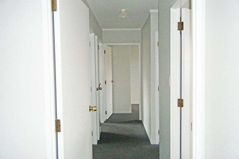 Photo of property in 1 Tullis Place, Burswood, Auckland, 2013