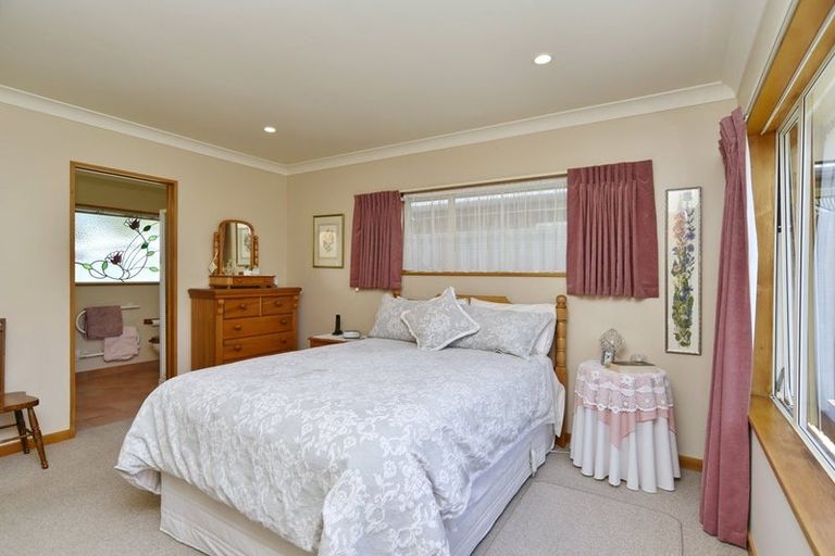 Photo of property in 20-22 Kingsbury Avenue, Rangiora, 7400