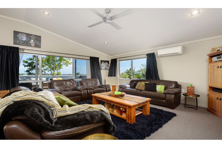 Photo of property in 15 Parnwell Place, Ohauiti, Tauranga, 3112