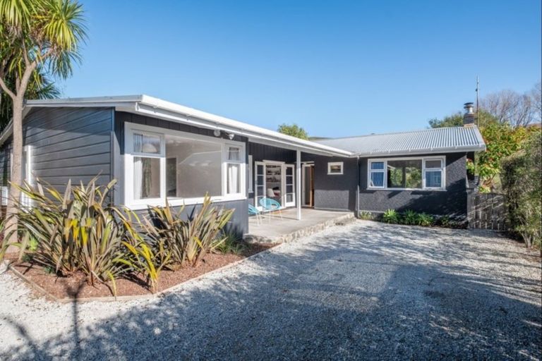 Photo of property in 30 Lysnar Street, Okitu, Gisborne, 4010