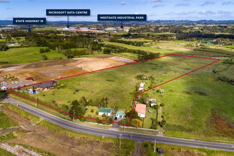 Photo of property in 96a Trig Road, Whenuapai, Auckland, 0618