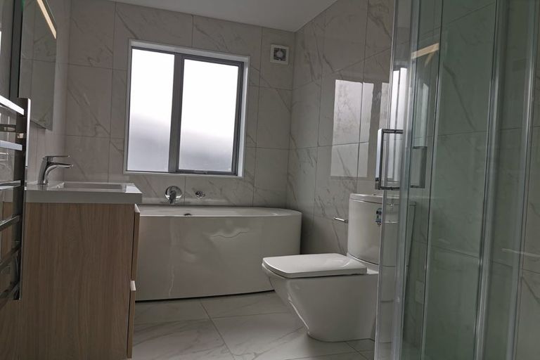 Photo of property in 45 Toanui Road, Hobsonville, Auckland, 0616